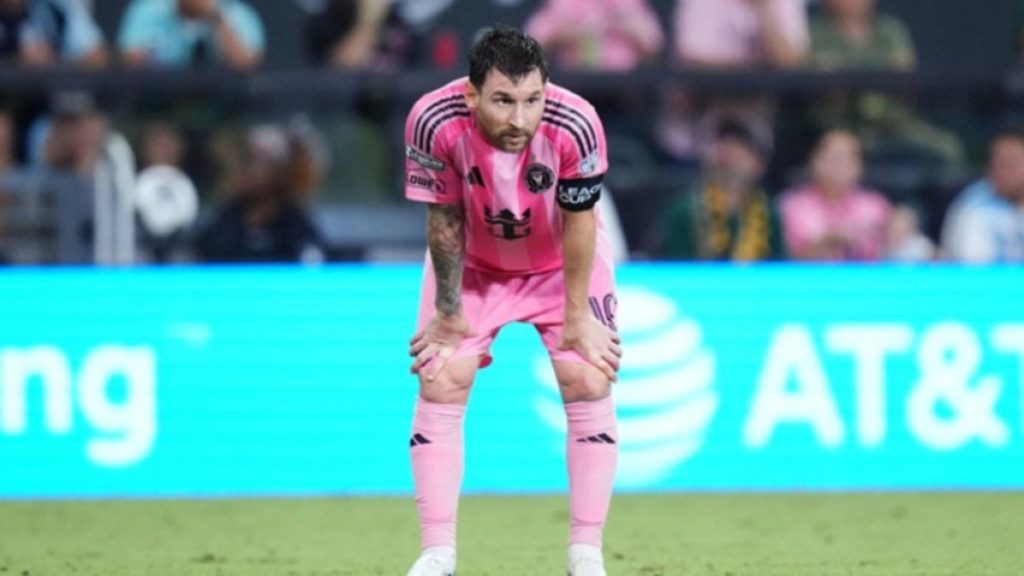 Lionel Messi returned to the pitch for Inter Miami while suppressing the deep grief of his father’s death.
