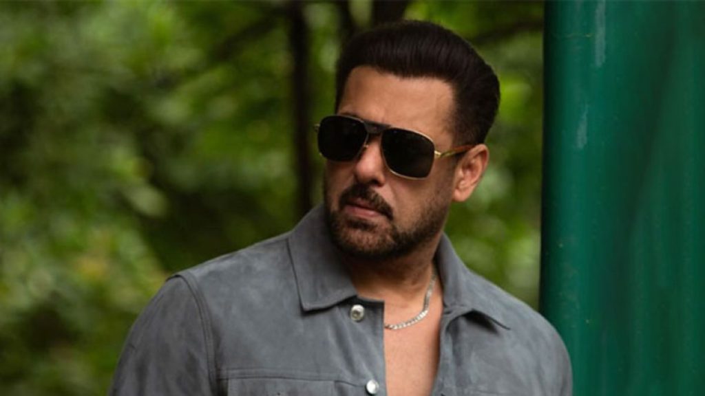 Salman Khan is building 500 houses for the rehabilitation of flood victims in Assam!