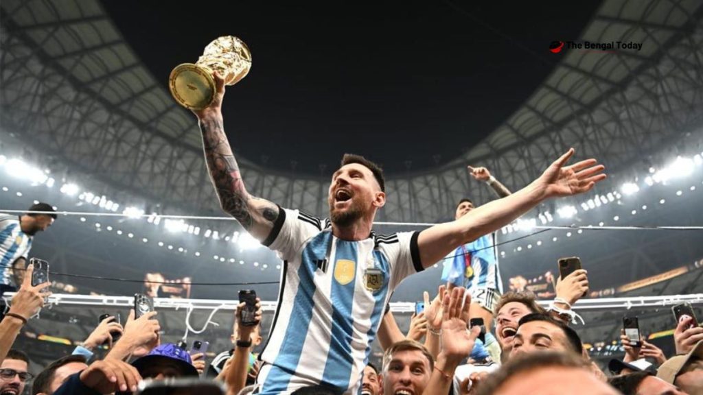 Lionel Messi announces retirement from international football.